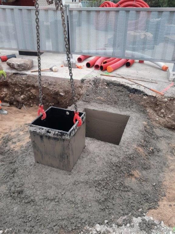 Coffrage EasyRésa positionné sur chantier avant coulage béton